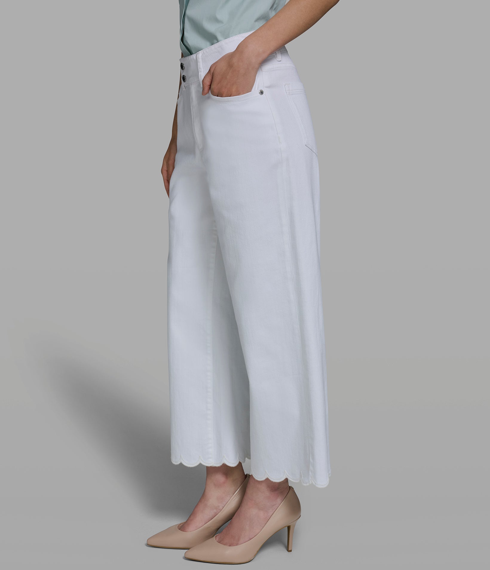 SCALLOPED HEM WIDE-LEG JEANS VIEW 3 | Women's Denim