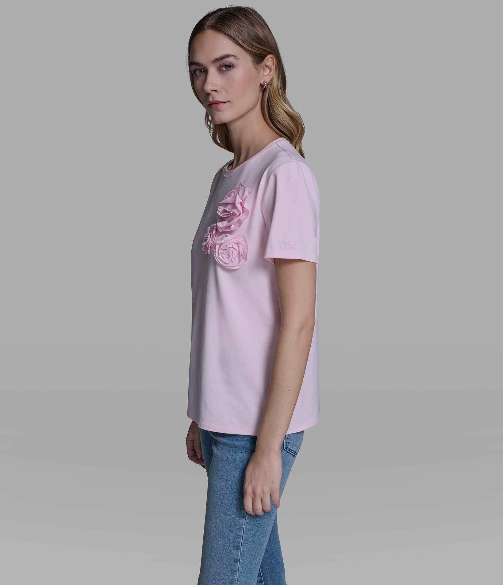 FLORAL APPLIQUE KNIT TOP VIEW 3 | Women's Tops & Sweaters