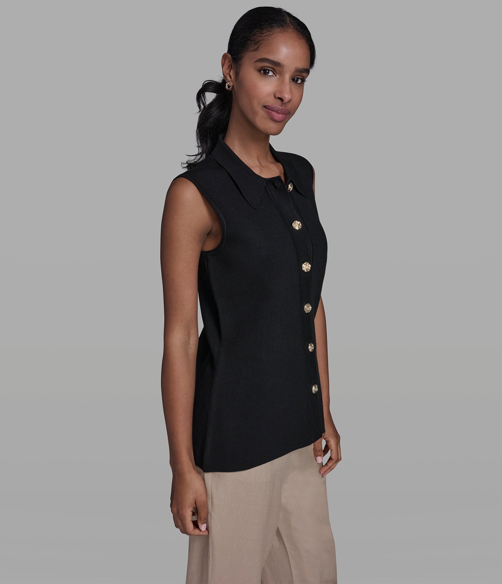 ROSETTE BUTTON SWEATER VEST VIEW 3