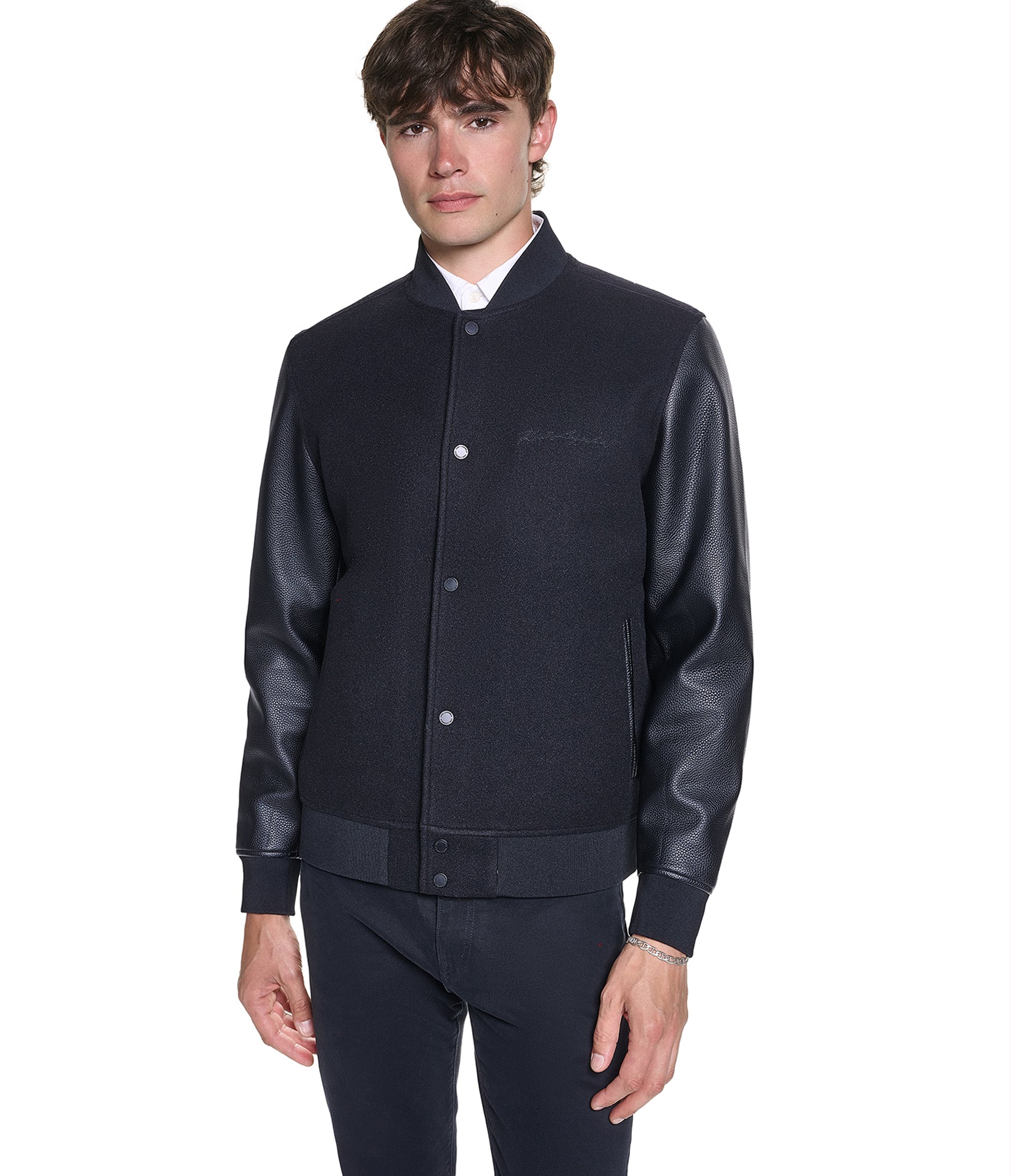 SCRIPT LOGO BOMBER VIEW 1