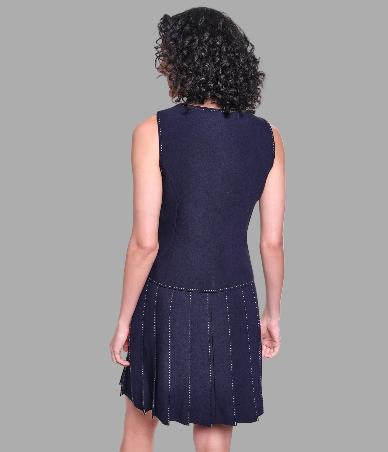 CONTRAST STITCH BUTTON VEST VIEW 2