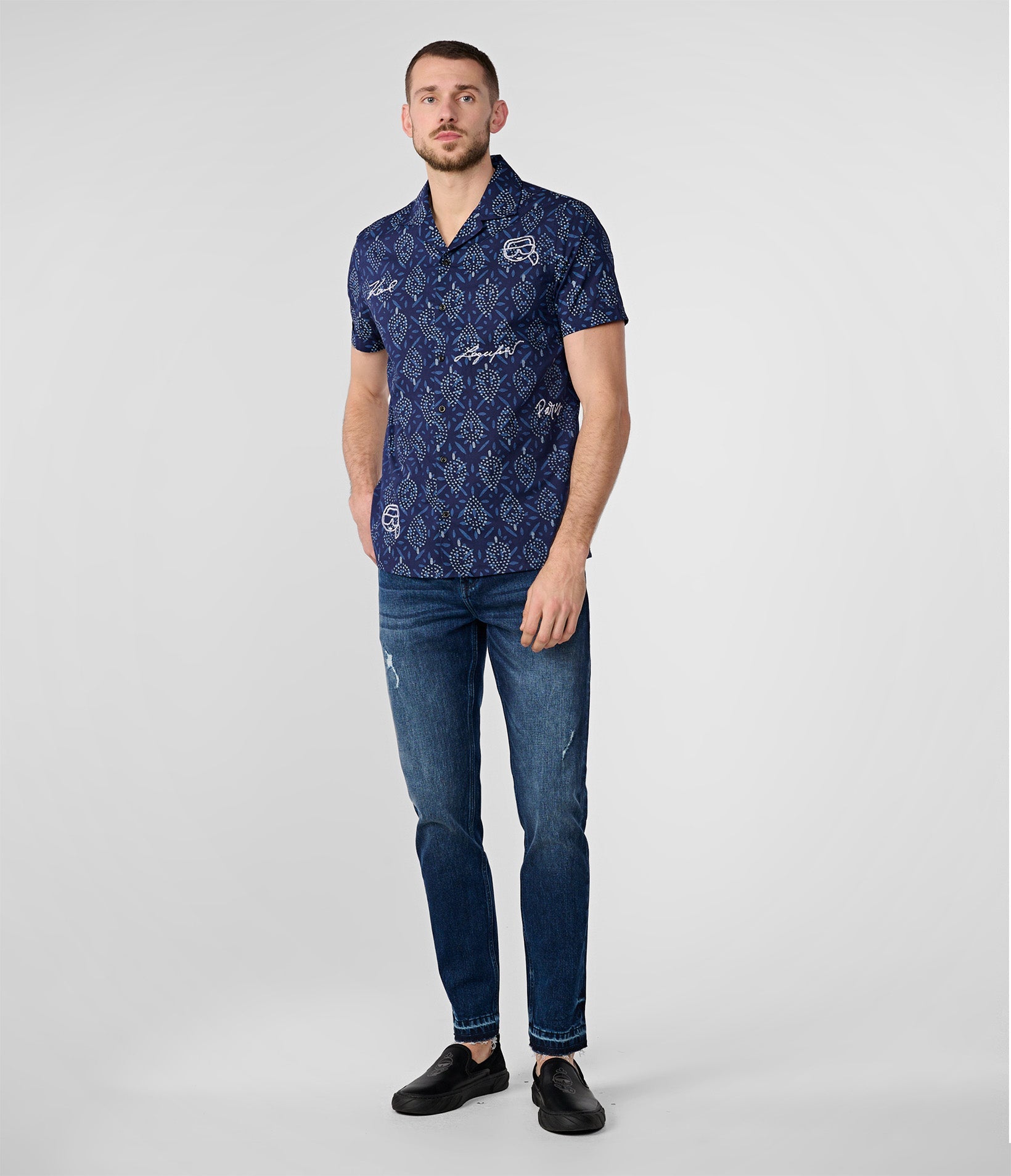 LEAF PRINT SHORT SLEEVE SHIRT WITH EMBROIDERY