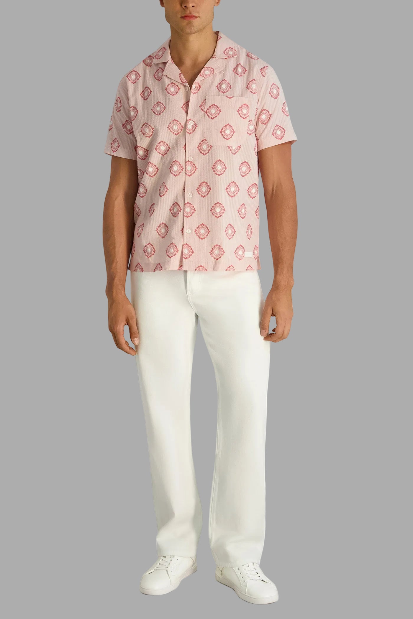 SEERSUCKER GEOMETRIC CAMP SHIRT VIEW 4 | Men's Sweaters & Shirts