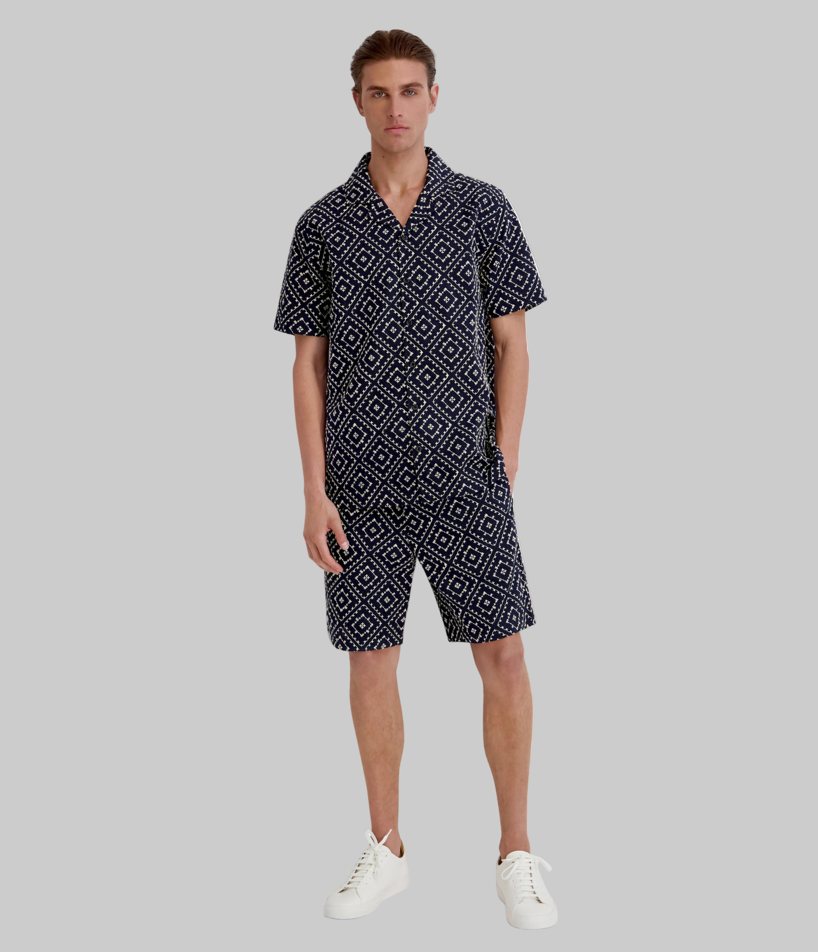 CO-ORD EMBROIDERED DIAMOND BUTTON DOWN SHIRT VIEW 4