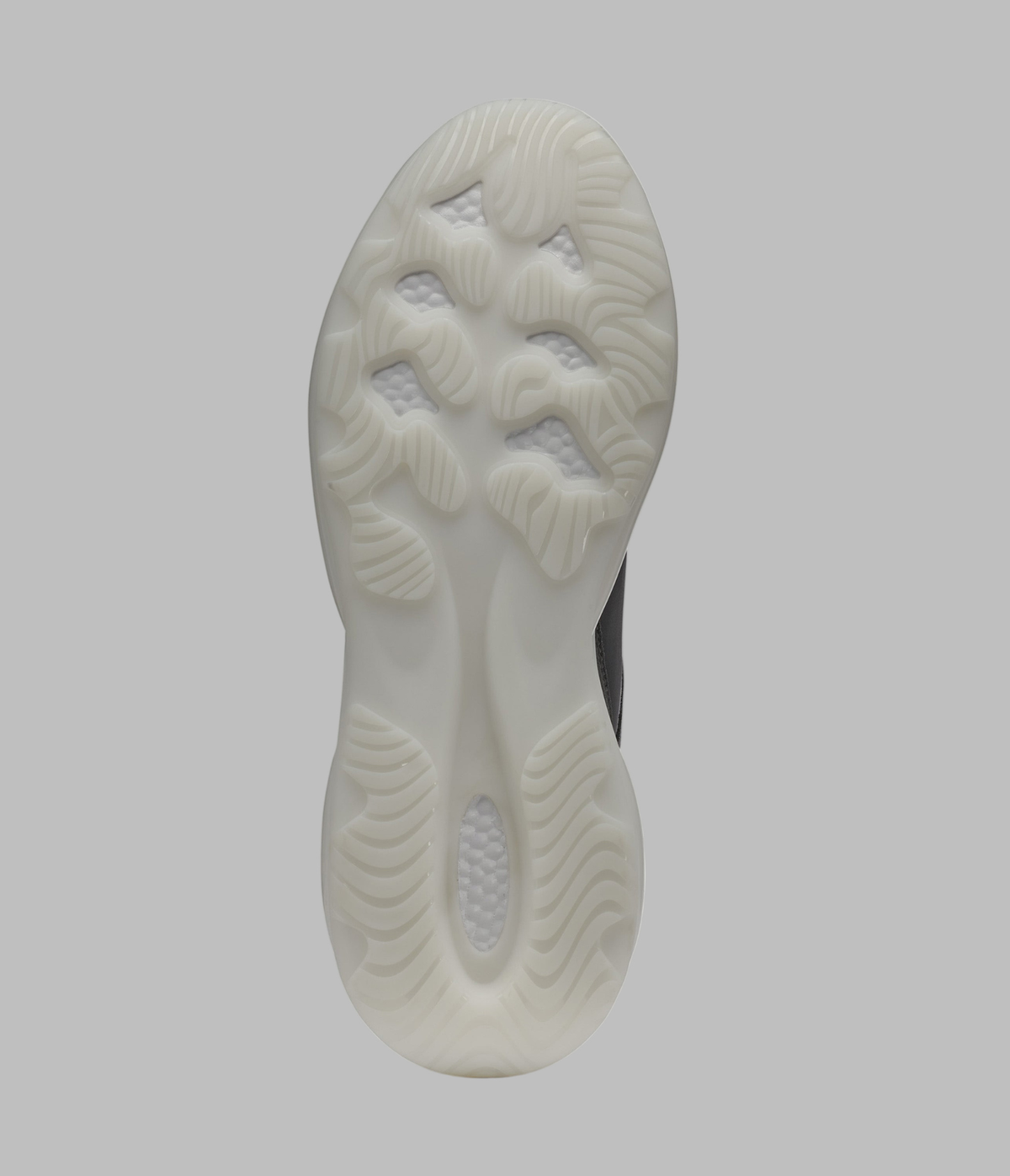 MIXED MEDIA RUNNER WITH KARL HEAD OUTLINE VIEW 5 | Men's Holiday Collection