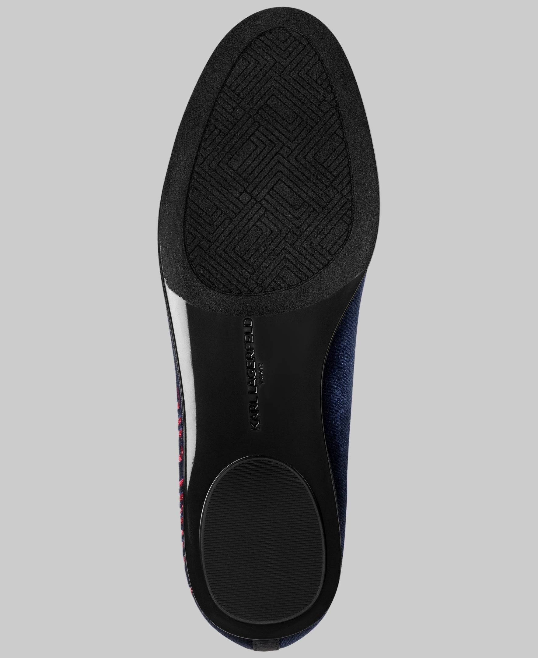 VANEDA IKONIC FLAT VIEW 5 | Ikonic Karl